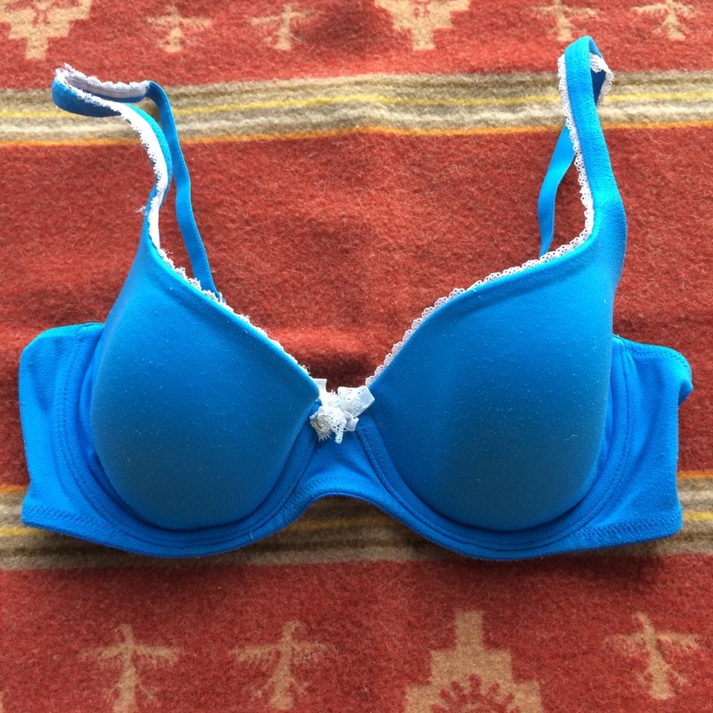 Victoria’s Secret Body Demi Cup 34c